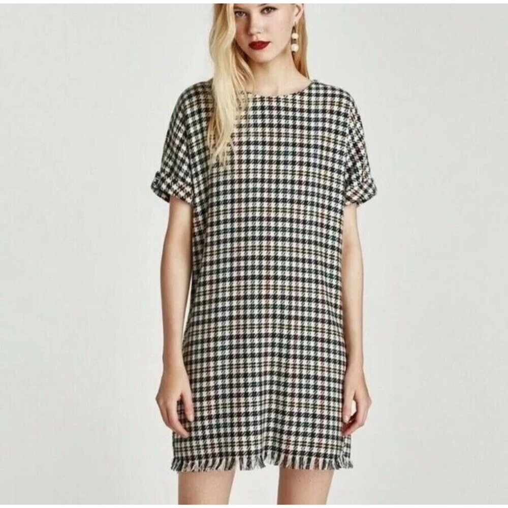 ZARA Houndstooth Plaid Shift Dress Black White Short Sleeve Fringe Hem Women’s M